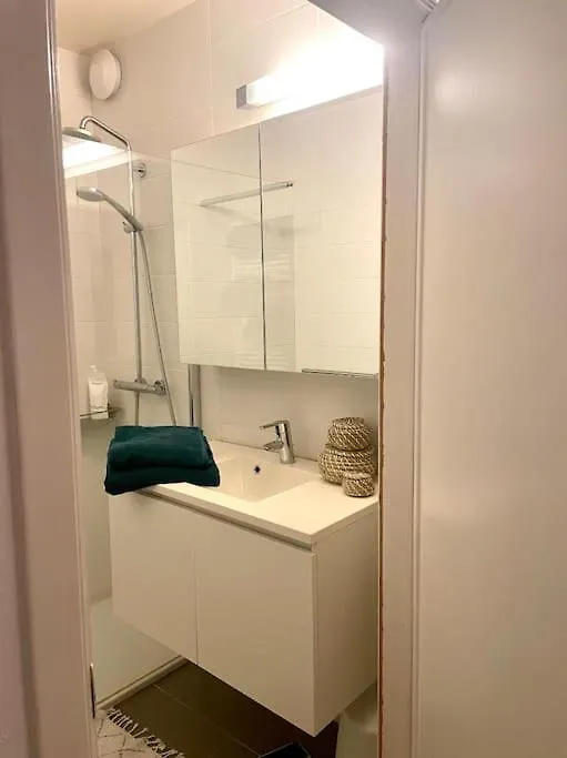 Jaren 60 Appartement Op Boogscheut Van De Zee Ostende 0*,  Bélgica